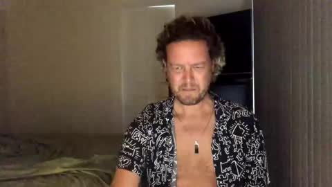 gcsurfer81 online show from 12/09/24, 07:39