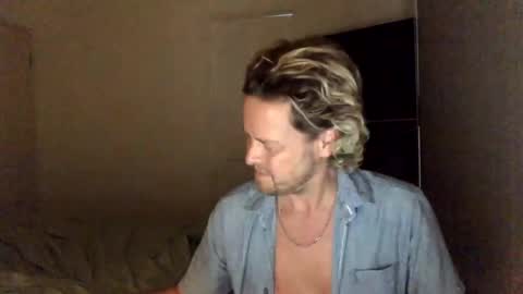 gcsurfer81 online show from 12/18/24, 08:20