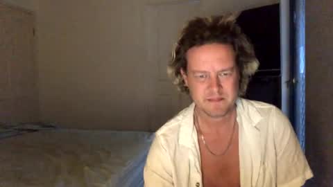 gcsurfer81 online show from 01/01/25, 08:35