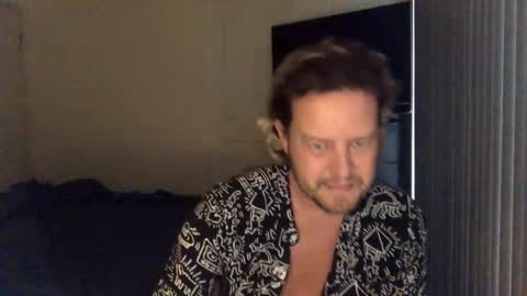 gcsurfer81 online show from 01/17/25, 07:41