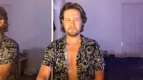 Snapshot of gcsurfer81 chatting on 04/05/26, 08:00 gcsurfer81 online show from 04/05/26, 08:00