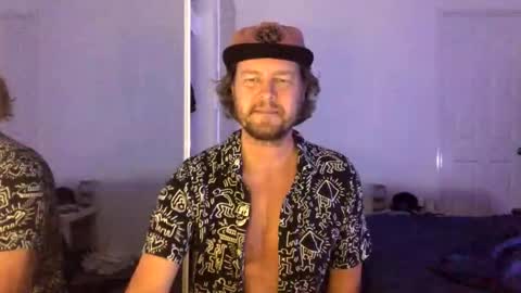 Snapshot of gcsurfer81 chatting on 04/15/26, 08:32 gcsurfer81 online show from 04/15/26, 08:32