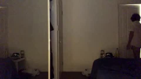 Snapshot of gcsurfer81 chatting on 04/22/26, 07:55 gcsurfer81 online show from 04/22/26, 07:55