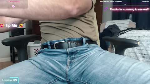 Snapshot of gdby802 chatting on 10/22/25, 02:23 gdby802 online show from 10/22/25, 02:23