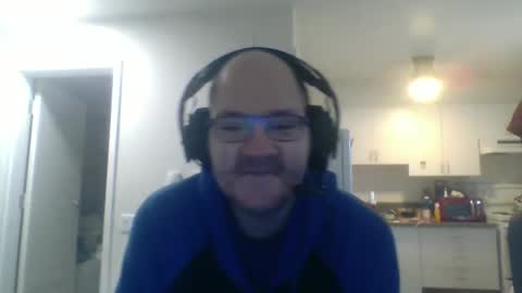 geekgamer41 online show from 10/10/25, 08:19