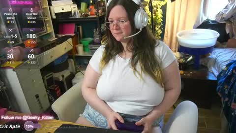 Snapshot of geeky_kitten chatting on 09/13/25, 04:29 Geeky Kitten Leina -  online show from 09/13/25, 04:29