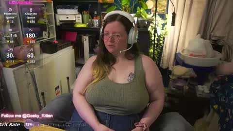 Snapshot of geeky_kitten chatting on 10/05/25, 08:56 Geeky Kitten Leina -  online show from 10/05/25, 08:56