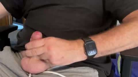 Snapshot of geelongguy chatting on 02/15/26, 02:41 Chris online show from 02/15/26, 02:41