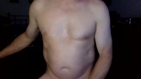 Snapshot of geetarluvver chatting on 12/17/25, 01:00 geetarluvver online show from 12/17/25, 01:00