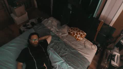 Geeznutsizonyrchyn online show from 12/02/24, 02:52