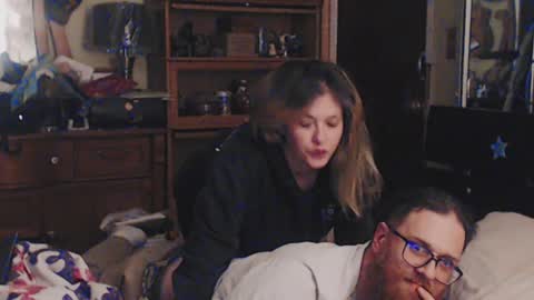 Geeznutsizonyrchyn online show from 01/02/25, 11:31