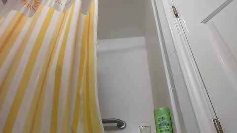 Geeznutsizonyrchyn online show from 02/08/25, 11:01