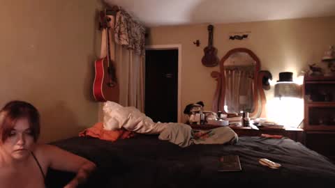 Geeznutsizonyrchyn online show from 10/02/25, 11:28