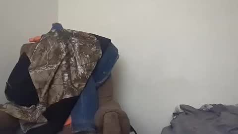 Snapshot of geeznutsizonyrchyn chatting on 11/16/25, 08:42 Geeznutsizonyrchyn online show from 11/16/25, 08:42