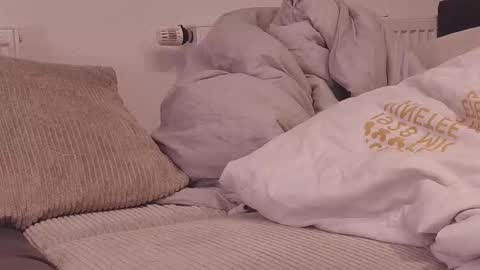 Snapshot of geilomattig chatting on 10/24/25, 10:50 Lassmiranda online show from 10/24/25, 10:50