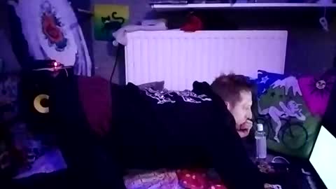 geilventje1 online show from 04/03/26, 12:08