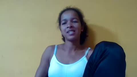 Snapshot of gelmene chatting on 04/19/26, 08:35 gelmene online show from 04/19/26, 08:35