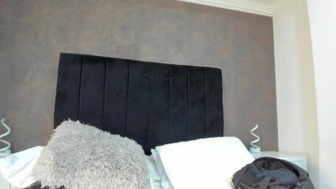 Snapshot of gemarodriguez_ chatting on 02/19/25, 08:22 Gemma online show from 02/19/25, 08:22