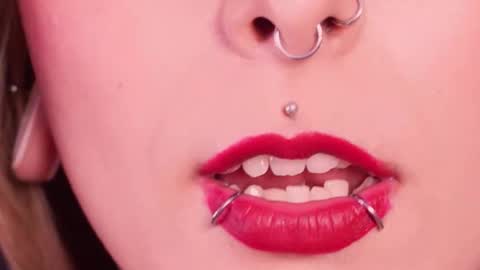 Snapshot of gemarodriguez_ chatting on 11/24/25, 05:29 Gemma online show from 11/24/25, 05:29