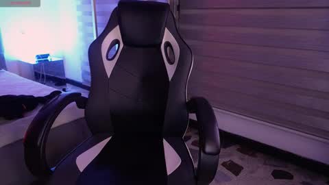 Snapshot of gemarodriguez_ chatting on 12/05/25, 03:59 Gemma online show from 12/05/25, 03:59