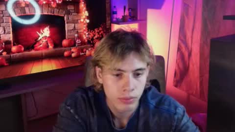 Gem Dominus online show from 10/30/25, 02:13