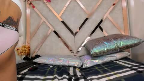 Geminis online show from 03/16/26, 06:45