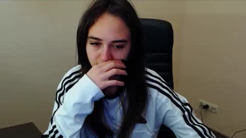 Snapshot of gemma_arterton chatting on 04/08/26, 05:29 Gemma online show from 04/08/26, 05:29