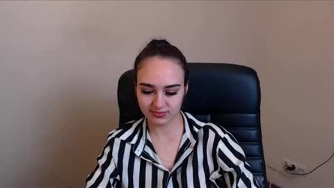 Snapshot of gemma_arterton chatting on 04/17/26, 05:54 Gemma online show from 04/17/26, 05:54