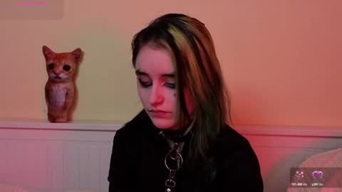 Snapshot of gemmafulwood chatting on 09/22/25, 06:21 Ilona online show from 09/22/25, 06:21