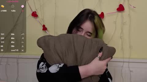 Snapshot of gemmafulwood chatting on 10/17/25, 06:32 Ilona online show from 10/17/25, 06:32