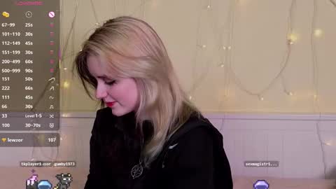 Snapshot of gemmafulwood chatting on 12/05/25, 06:48 Ilona online show from 12/05/25, 06:48