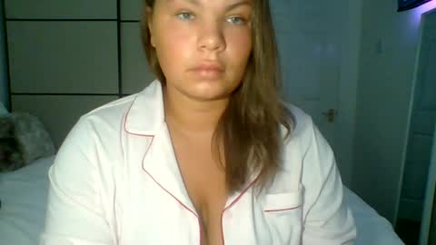 Snapshot of gemmarmalade chatting on 06/19/26, 06:40 GEMMARMALADE online show from 06/19/26, 06:40