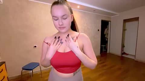 Snapshot of gemmatayor chatting on 11/20/25, 12:16 Simona online show from 11/20/25, 12:16