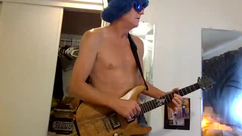 Snapshot of genderpalooza chatting on 03/06/25, 04:07 Lenzy LaCanada online show from 03/06/25, 04:07