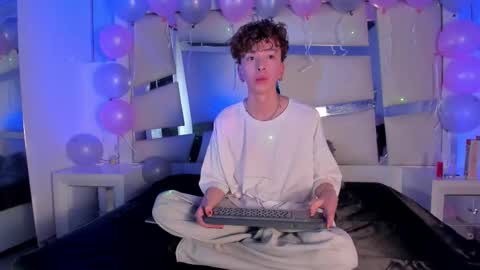 Genesis online show from 10/27/25, 03:21