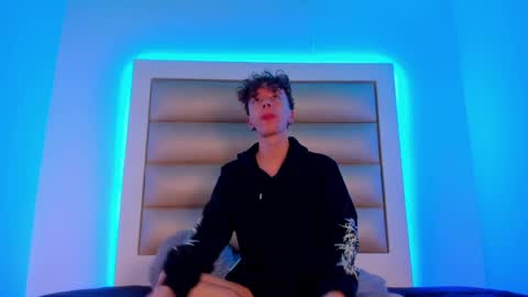 Snapshot of genesis_js chatting on 04/02/26, 04:32 genesis_js online show from 04/02/26, 04:32