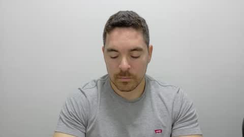 Snapshot of genesis_wb chatting on 11/27/25, 02:13 genesis_wb online show from 11/27/25, 02:13