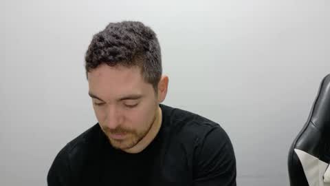 Snapshot of genesis_wb chatting on 12/02/25, 01:44 genesis_wb online show from 12/02/25, 01:44