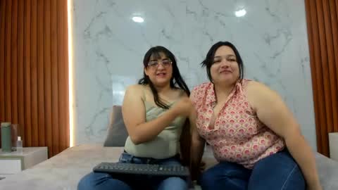 genesis_y_moon online show from 05/31/26, 02:35