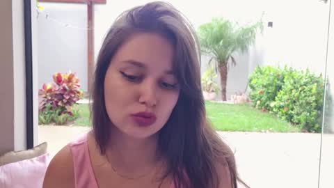 Snapshot of genevieeve chatting on 01/13/25, 07:21 Genn online show from 01/13/25, 07:21