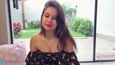 Snapshot of genevieeve chatting on 01/21/25, 08:11 Genn online show from 01/21/25, 08:11
