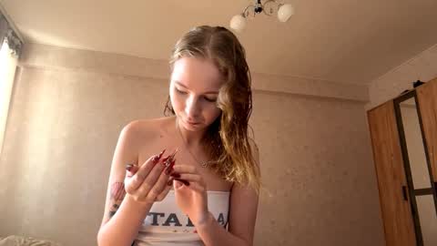 Emmi online show from 09/13/25, 09:31