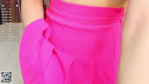 Snapshot of geniafrend chatting on 09/21/25, 04:14 Amely online show from 09/21/25, 04:14