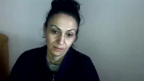 Snapshot of genie_all chatting on 12/14/25, 11:48 GenieAll online show from 12/14/25, 11:48