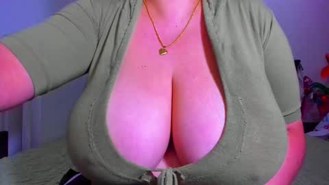 Snapshot of genifersweet chatting on 12/03/24, 11:44 genifersweet online show from 12/03/24, 11:44