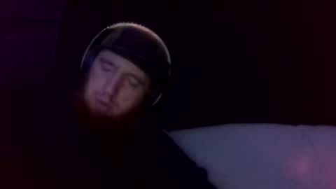 Snapshot of genitalwars chatting on 09/15/25, 09:31 genitalwars online show from 09/15/25, 09:31