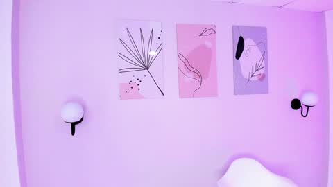 Sofia online show from 12/06/24, 01:40