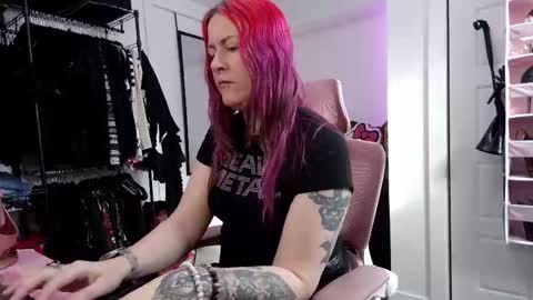 Genny Rock   and  online show from 02/07/26, 04:00