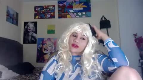 gensesisex online show from 11/17/25, 01:00