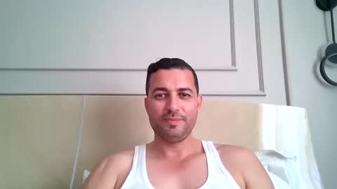 Snapshot of genteldevil chatting on 03/26/26, 12:22 genteldevil online show from 03/26/26, 12:22